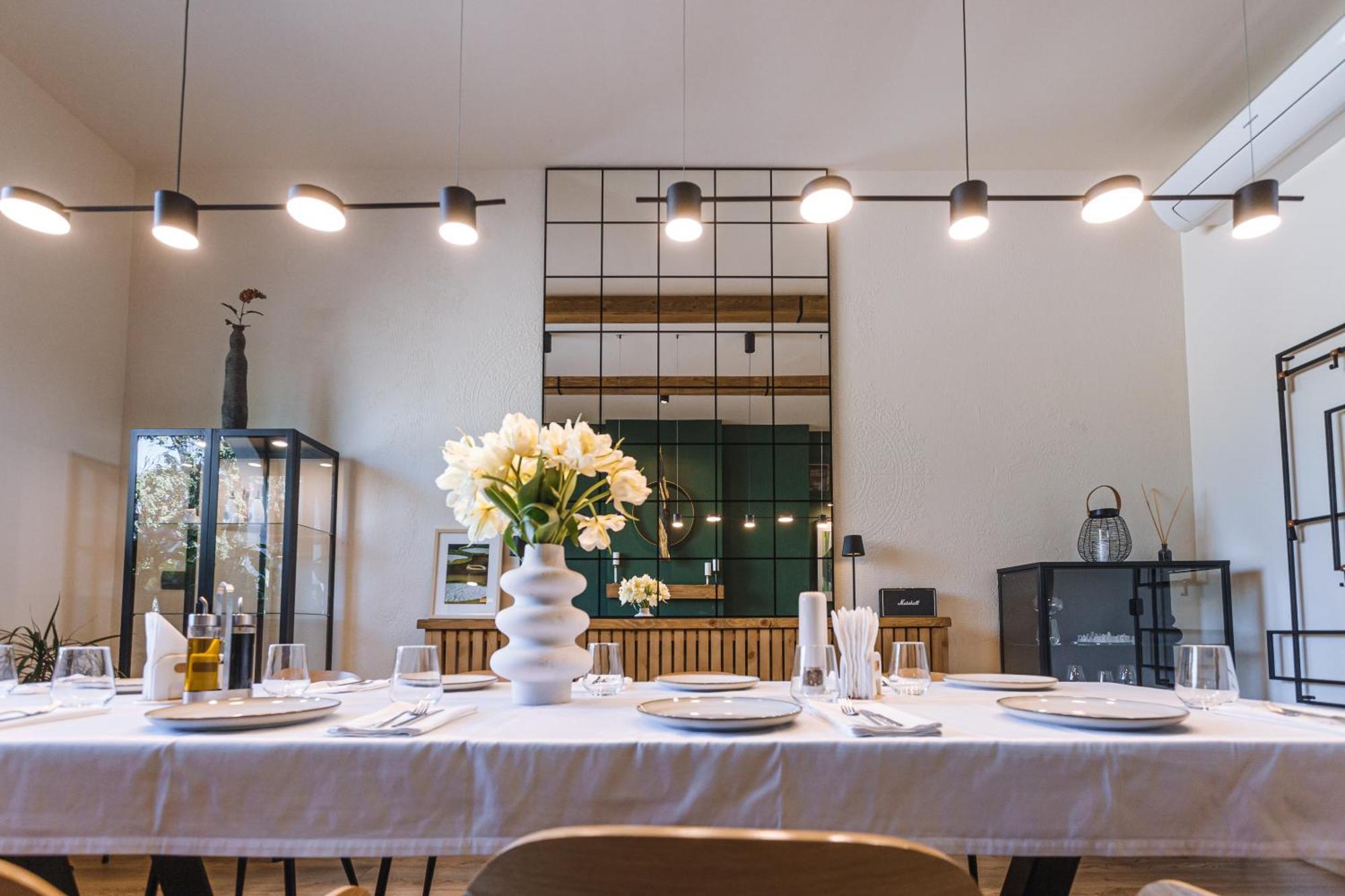 אורדאה Stokker Hotel מראה חיצוני תמונה